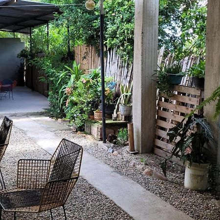 Hostal Villa Del Rio Las Brisas Villavieja Luaran gambar