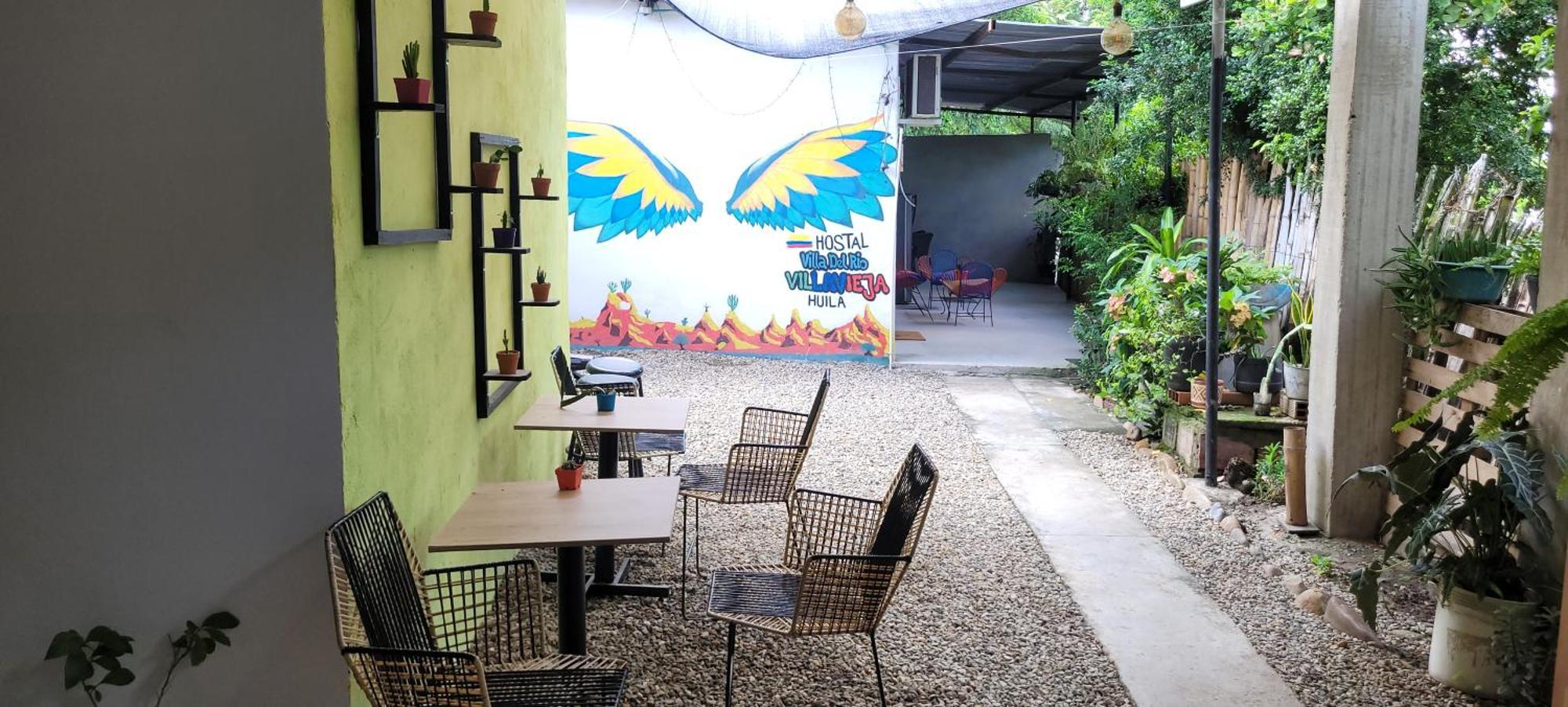 Hostal Villa Del Rio Las Brisas Villavieja Luaran gambar