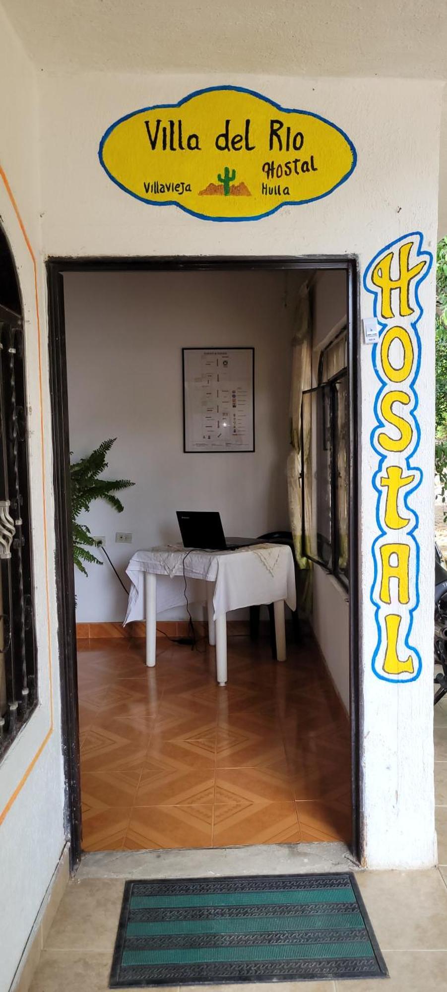 Hostal Villa Del Rio Las Brisas Villavieja Luaran gambar